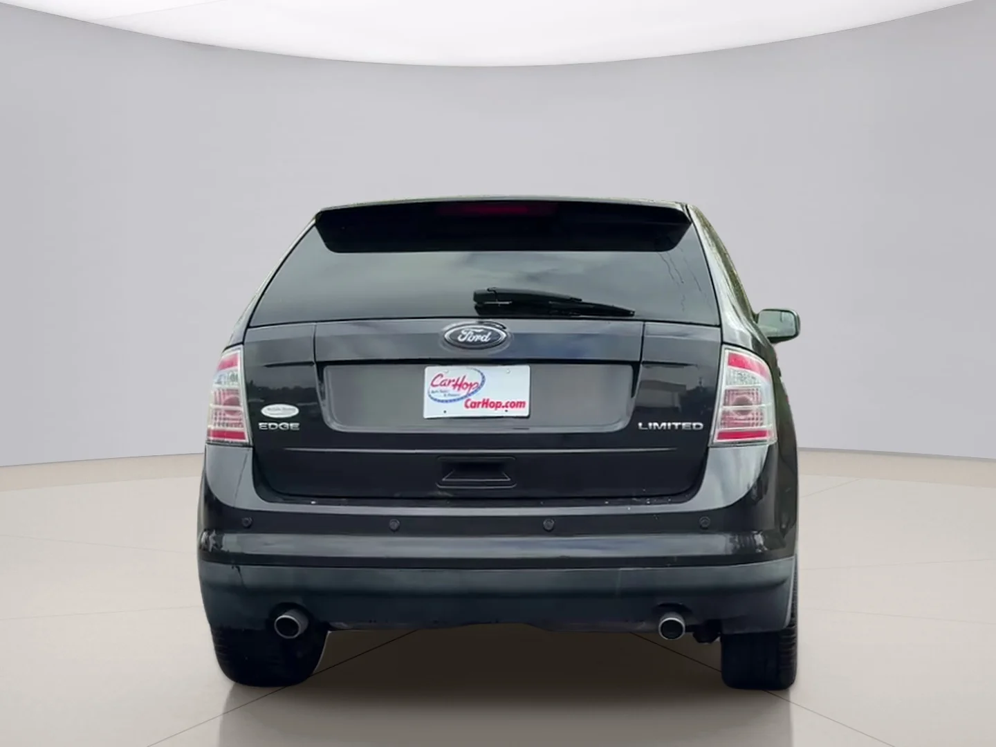 Used 2010 Black Ford LIMITED image 6
