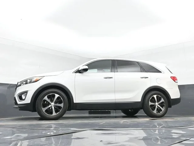 Used 2016 Snow White Pearl Kia EX image 48