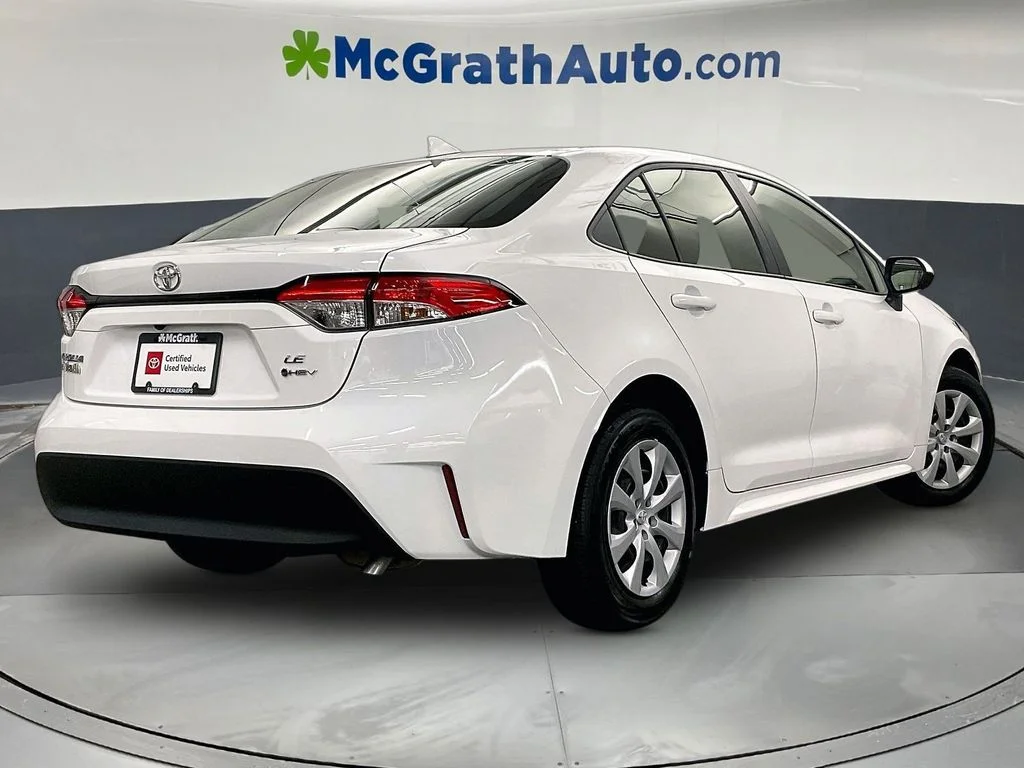 Used 2026 White Toyota LE image 16