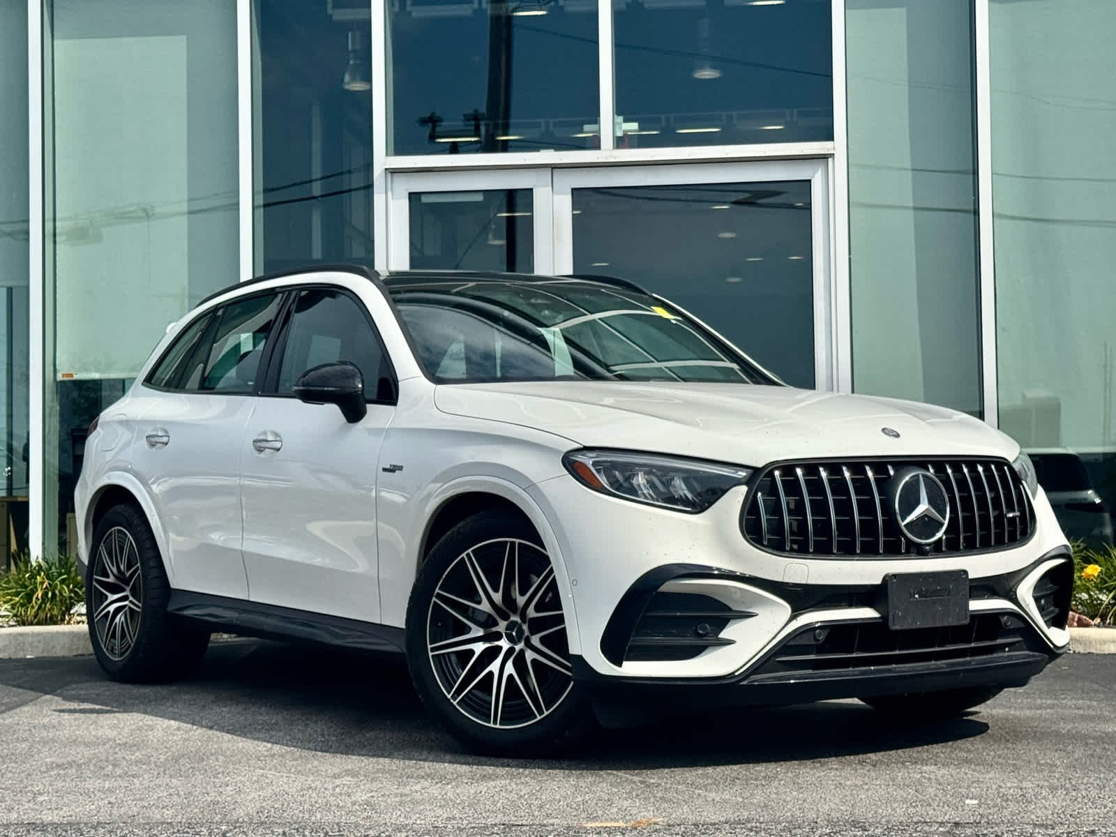 2025 Mercedes-Benz GLC