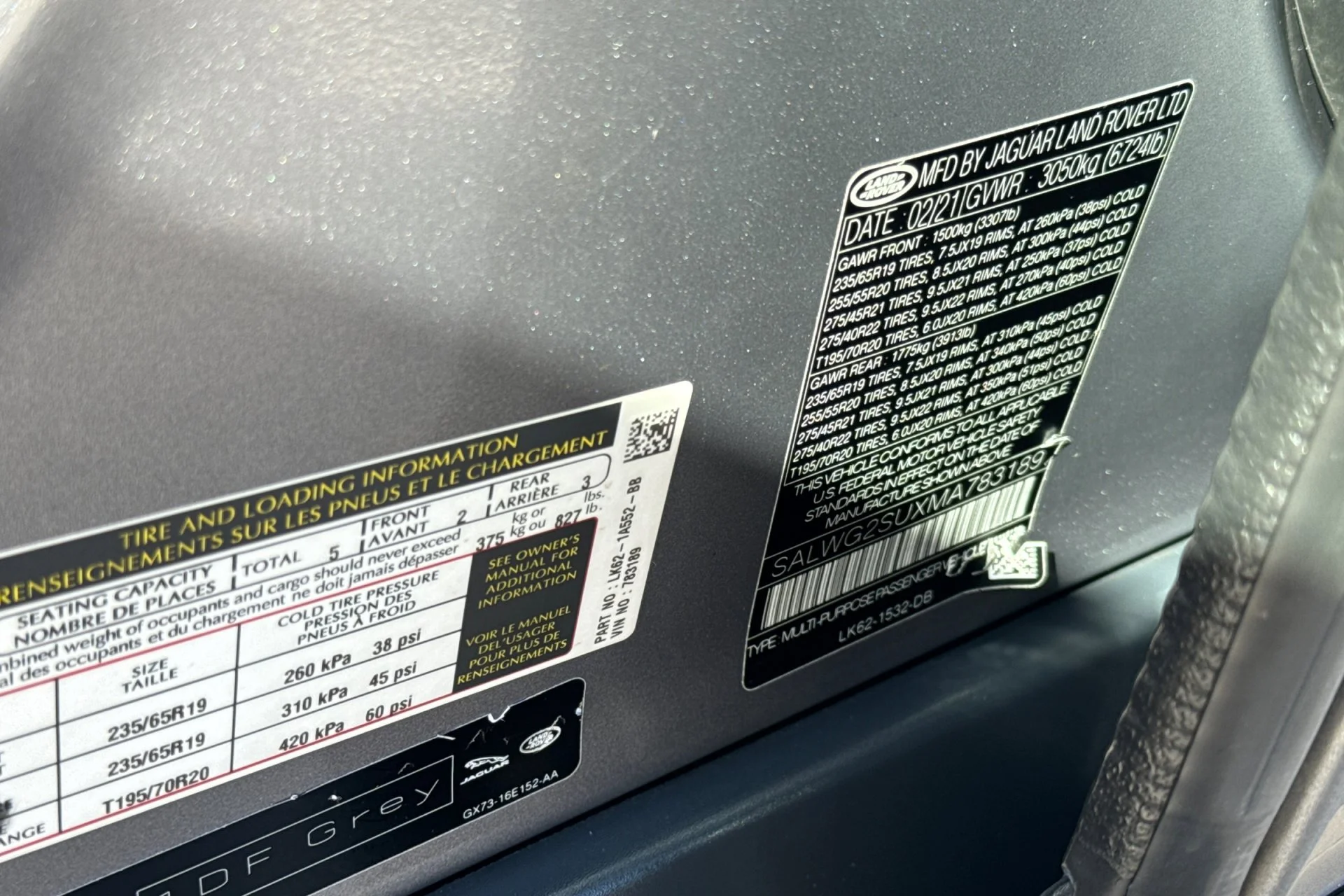 Used 2021 Eiger Grey Metallic Land Rover SE image 29