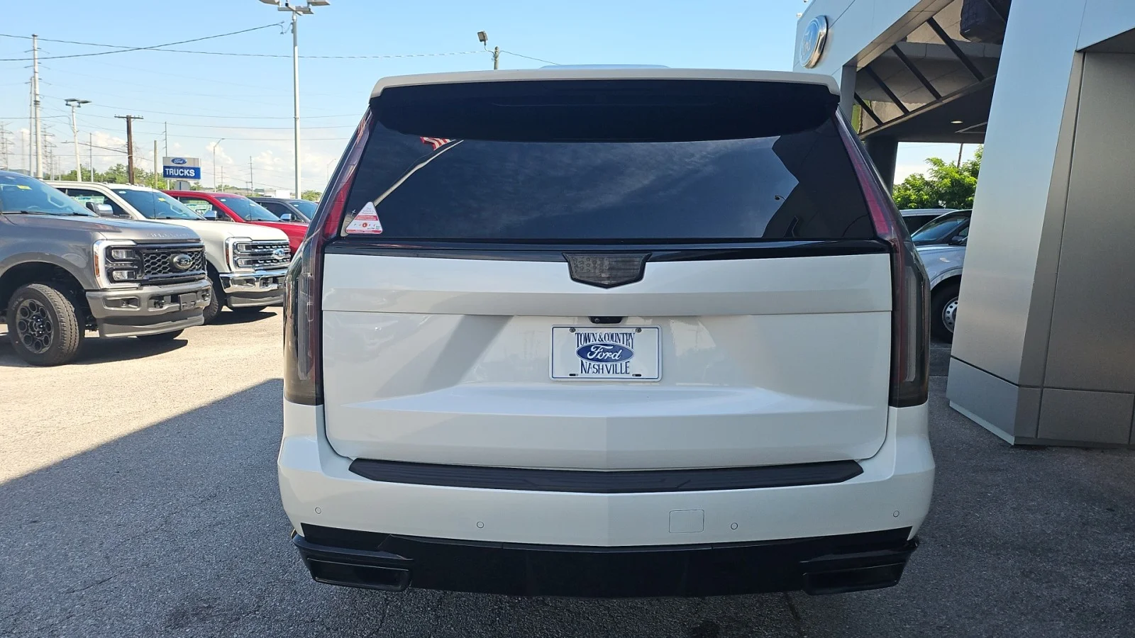 Used 2023 White Cadillac 4WD Sport Platinum image 4