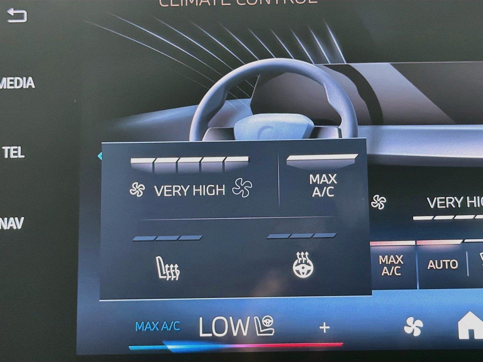 New 2027 Space Silver Metallic BMW xDrive28i image 19