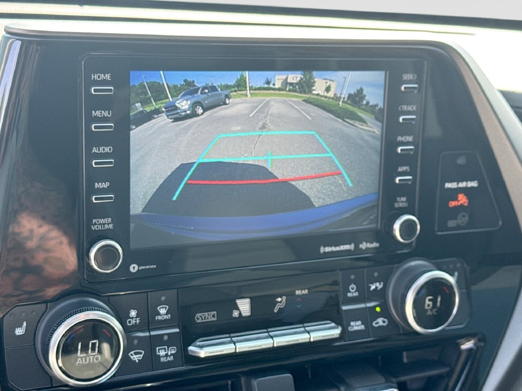 Used 2022 Moon Dust Toyota XLE image 23