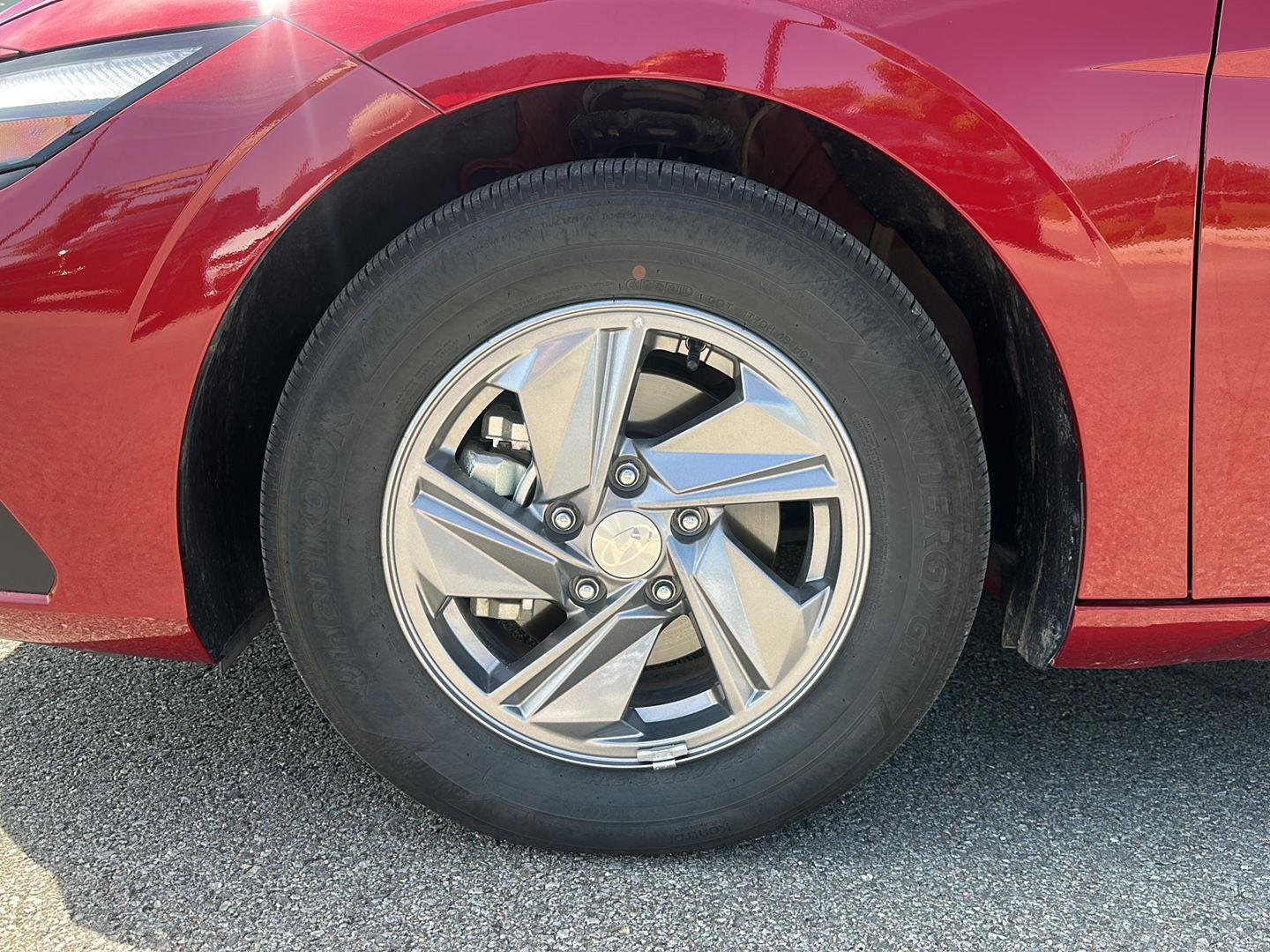 Used 2025 Ultimate Red Hyundai SE image 7