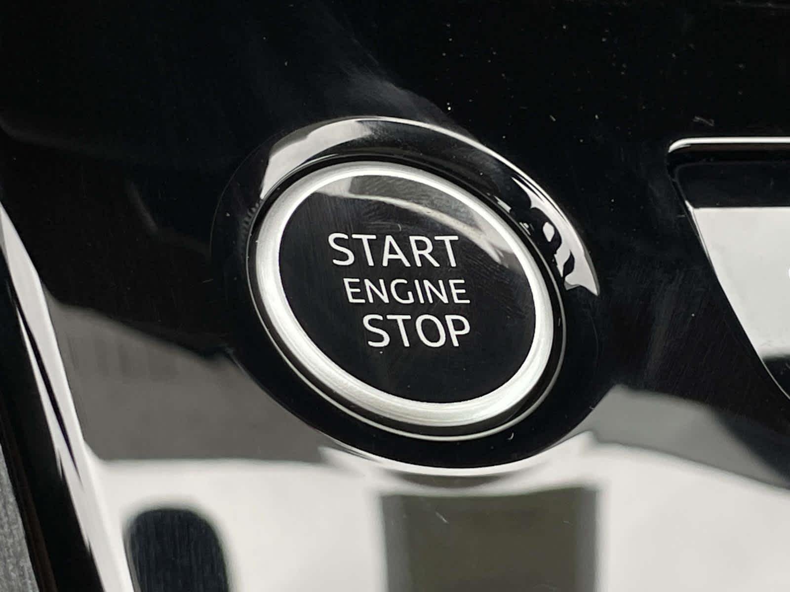 New 2026 2Y2Y/White Audi Premium Plus image 35