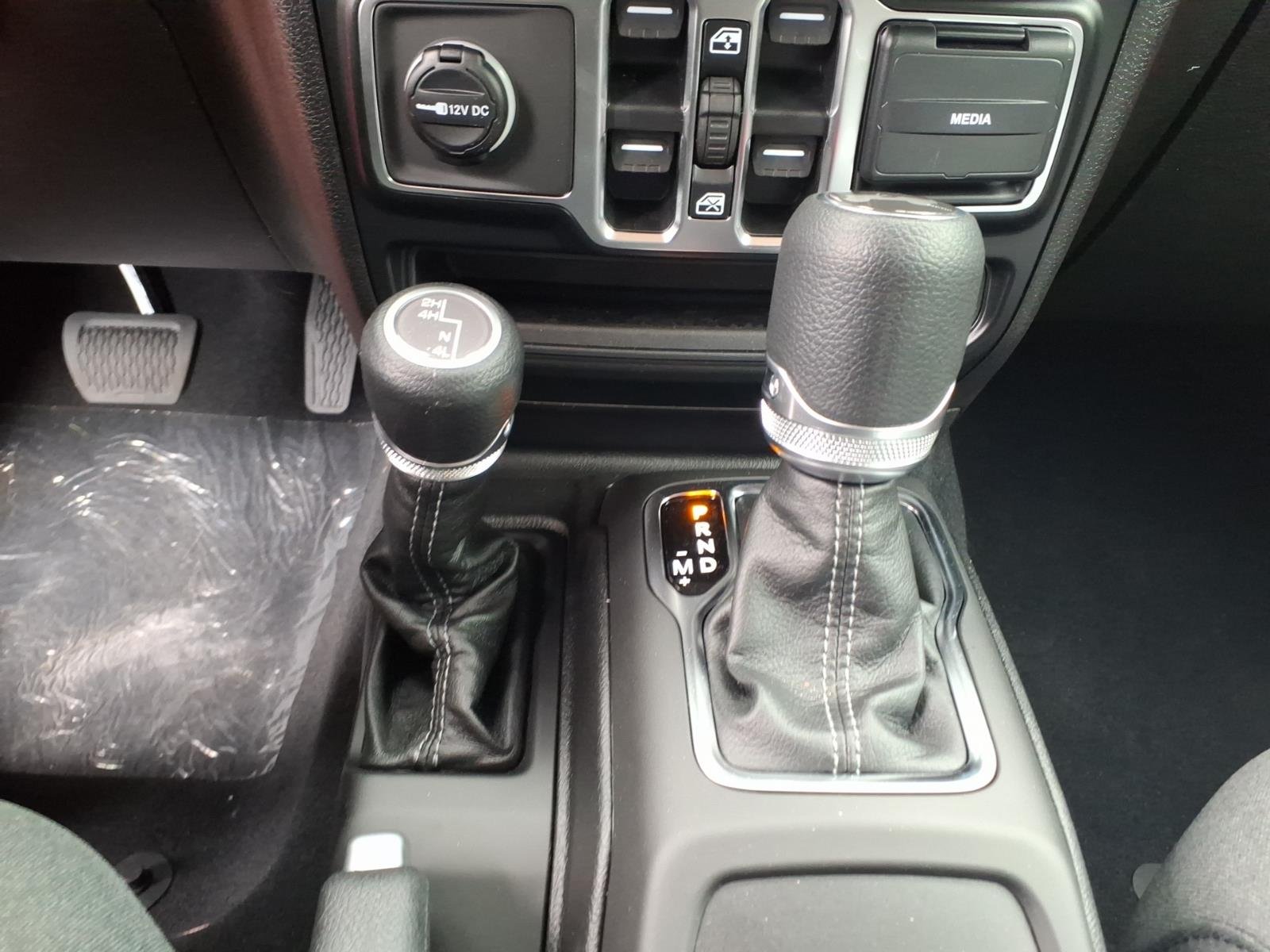 New 2026 Joose Exterior Paint Jeep Sport S image 14