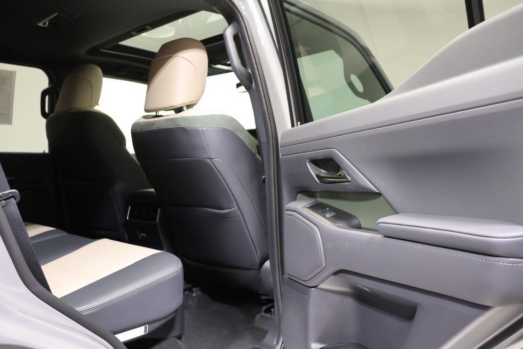 2025 Lexus GX Overtrail - Photo 45