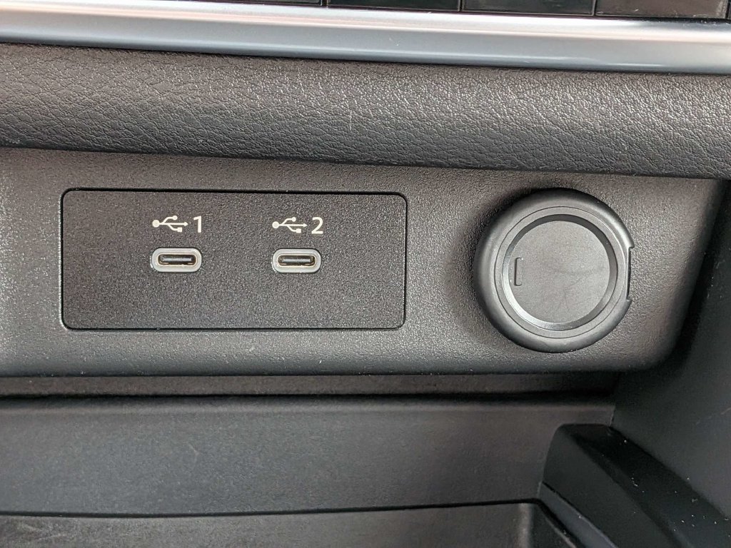 Used 2025 Black Nissan SV image 32