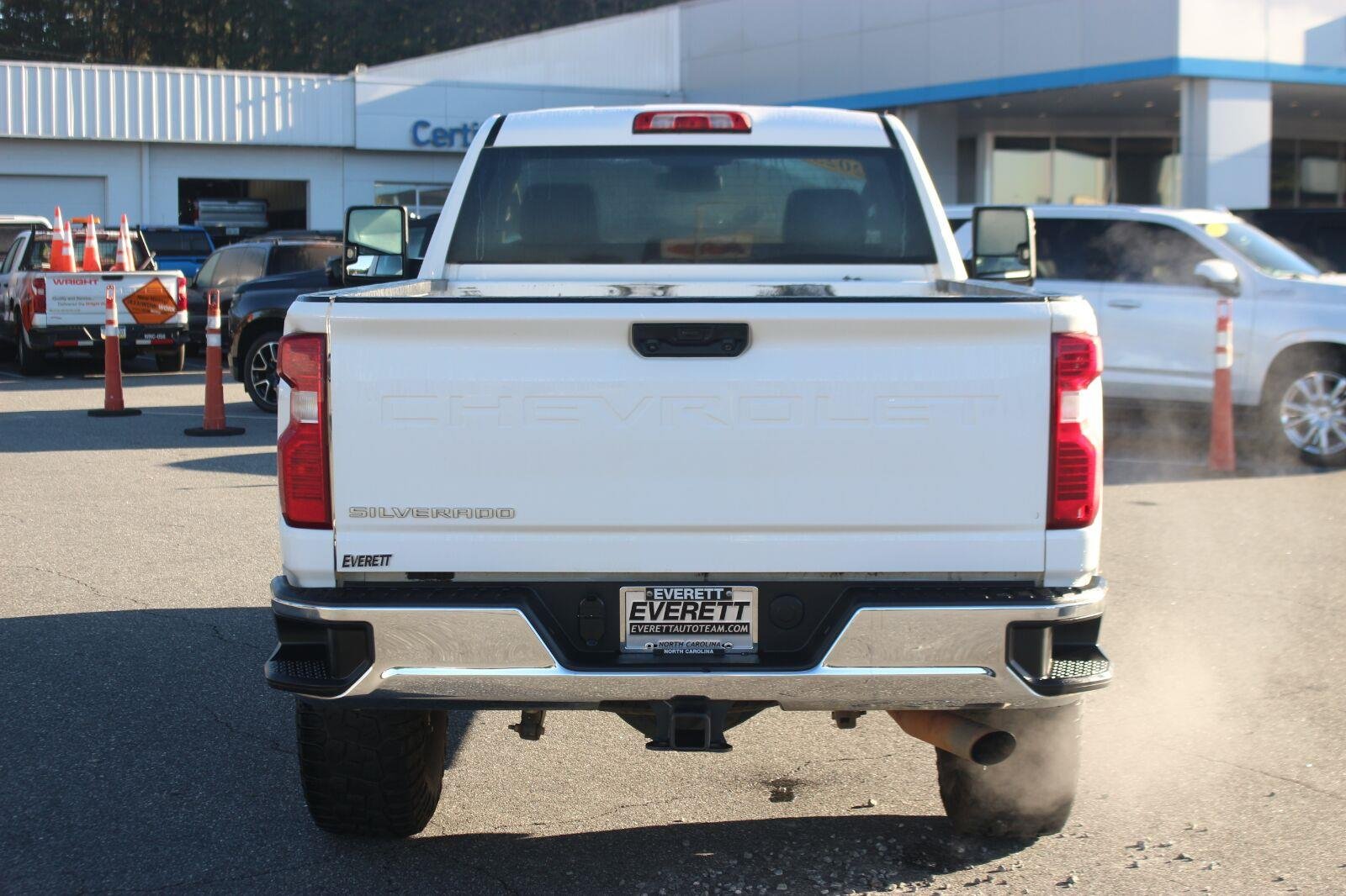 Used 2025 Summit White Chevrolet WT image 6