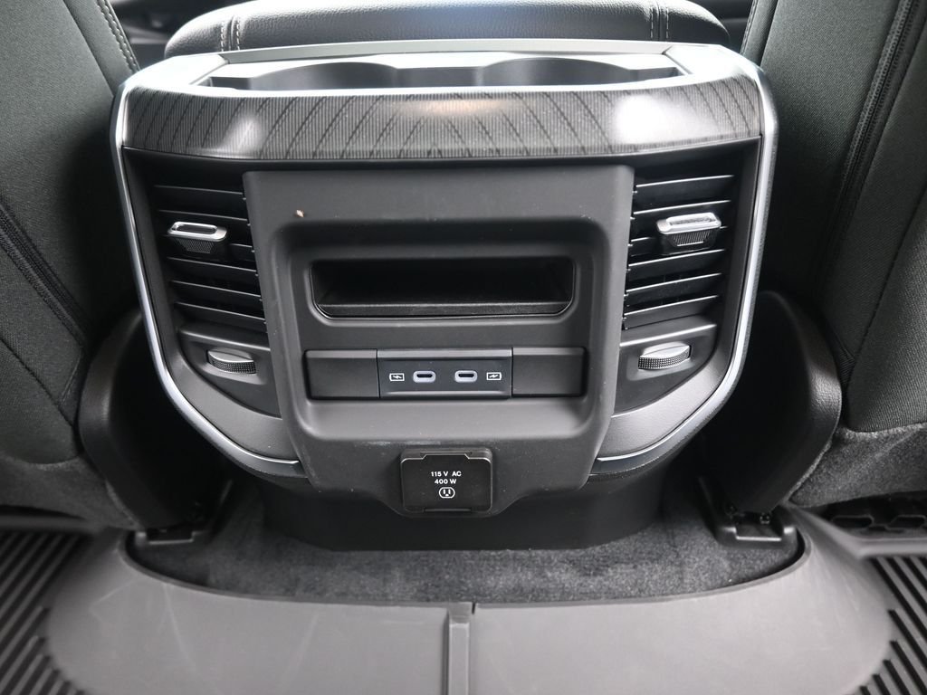 New 2026 Granite Crystal Metallic Clear-Coat Exterior Paint RAM Big Horn/Lone Star image 24
