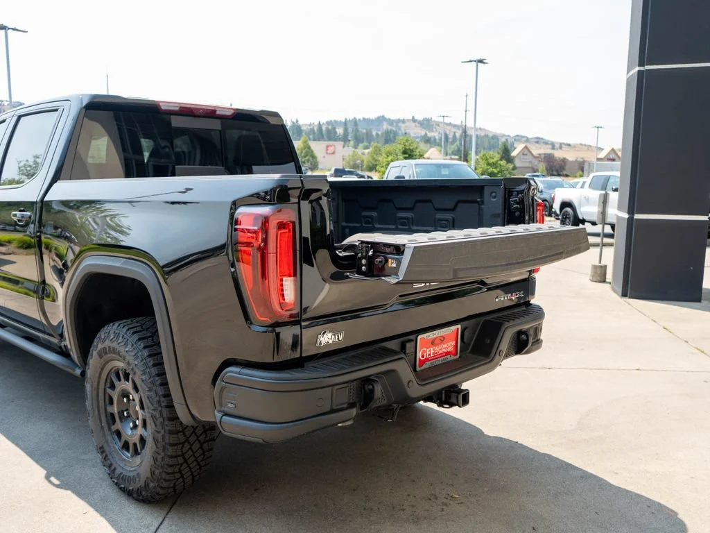 New 2026 Onyx Black GMC AT4X image 33