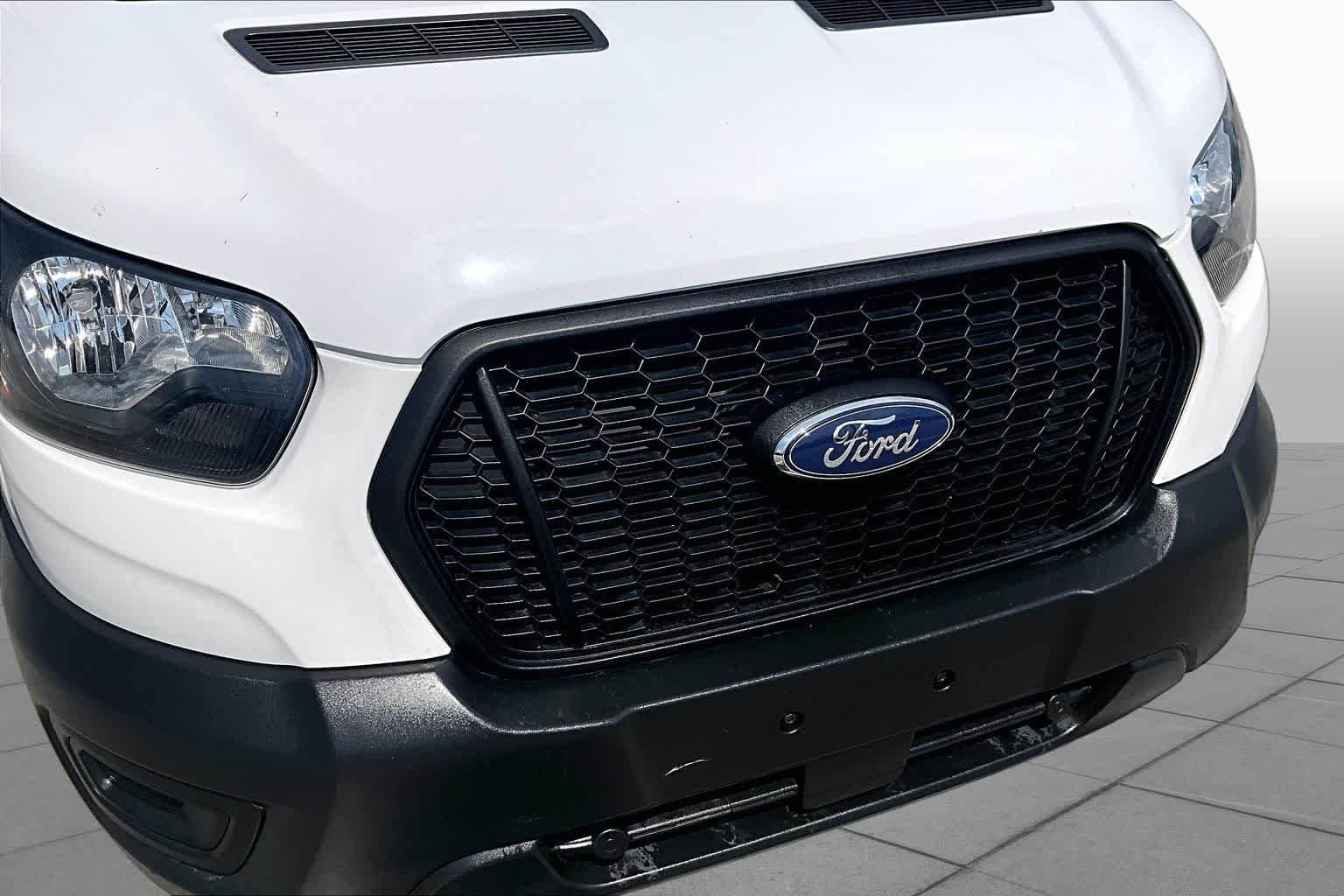 Used 2023 Oxford White Ford  image 32