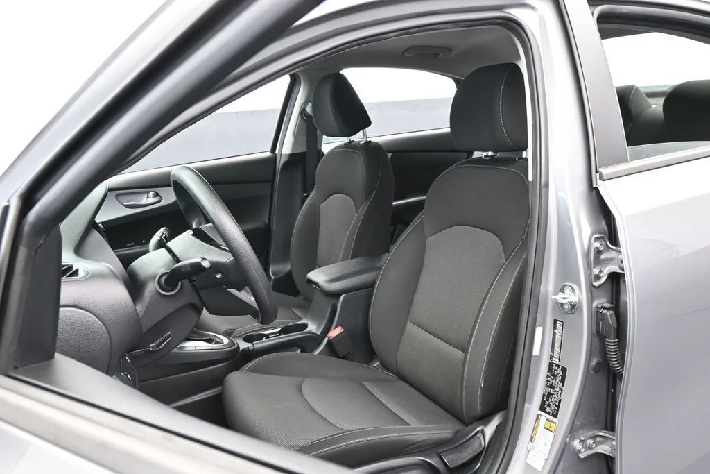 Used 2024 Steel Gray Kia LXS image 10