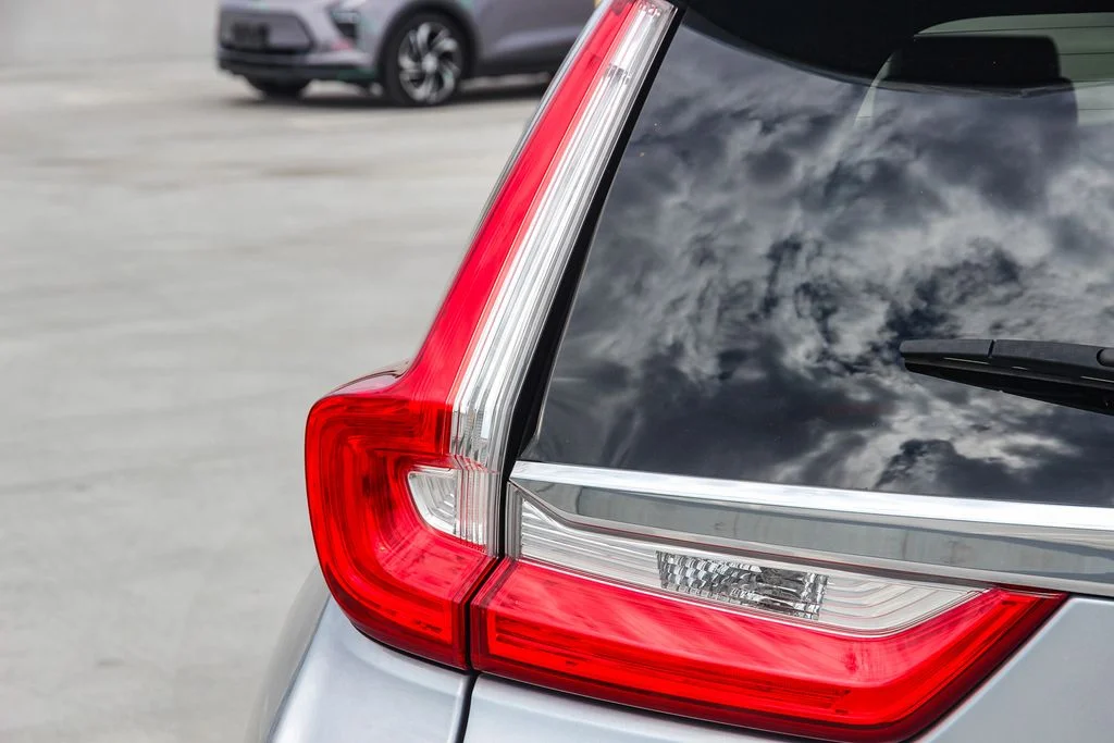 Used 2017 Silver Honda EX-L image 7