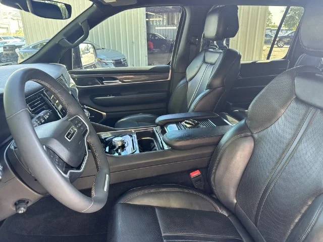 Used 2022 Black Jeep Series I image 17