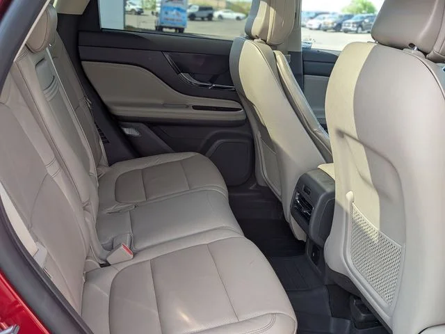 Used 2020 Red Lincoln Reserve image 35
