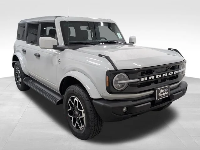 New 2026 Avalanche Gray Ford Outer Banks® image 50