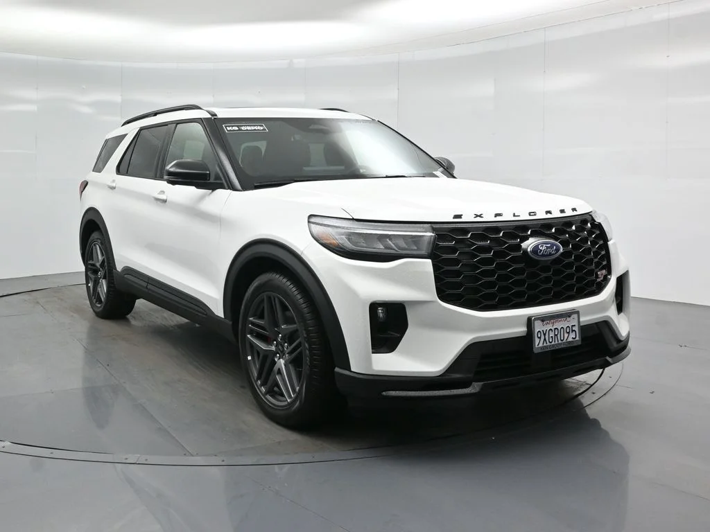 New 2026 Star White Metallic Tri-Coat Ford ST image 59