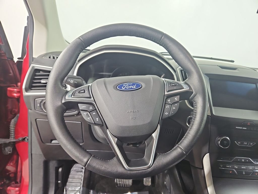 Used 2019 Ruby Red Metallic Ford SEL image 15