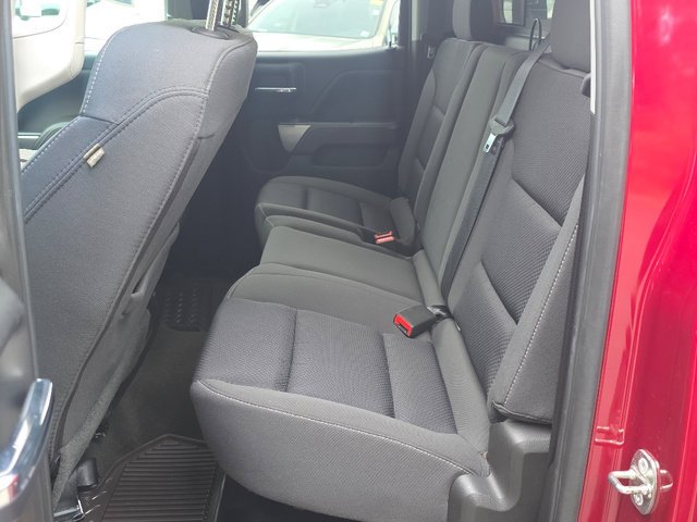 Used 2018 CAJUN RED TINTCOAT Chevrolet LT image 28