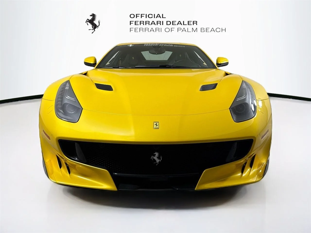 Certified Used 2017 Giallo Triplo Strato Ferrari Base image 2