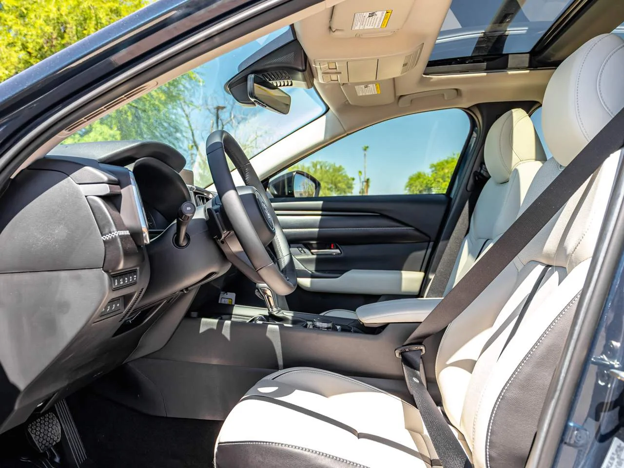 2026 Mazda CX-50 Premium Plus - Photo 10