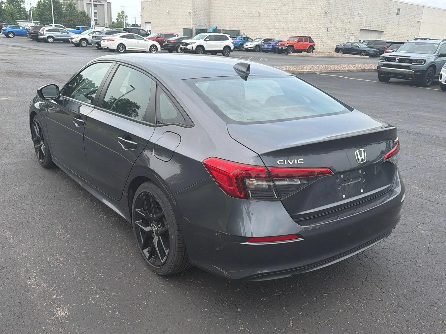 Used 2023 Meteorite Gray Metallic Honda Sport image 7