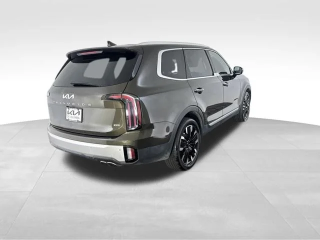 Used 2024 Green Kia SX-Prestige image 7