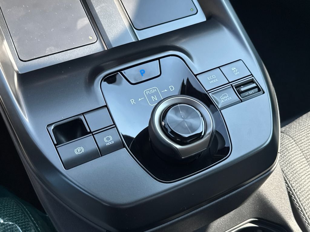 2026 Toyota bZ XLE - Photo 25