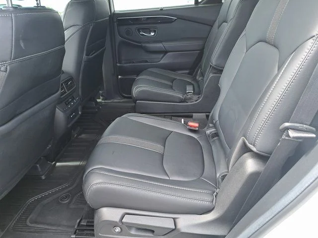 Used 2025  Honda Touring image 25
