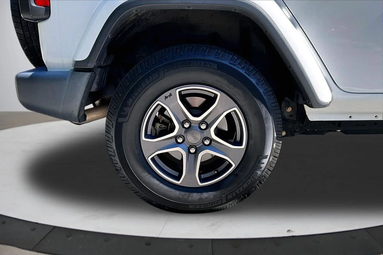 Used 2021 White Jeep Sport S image 35