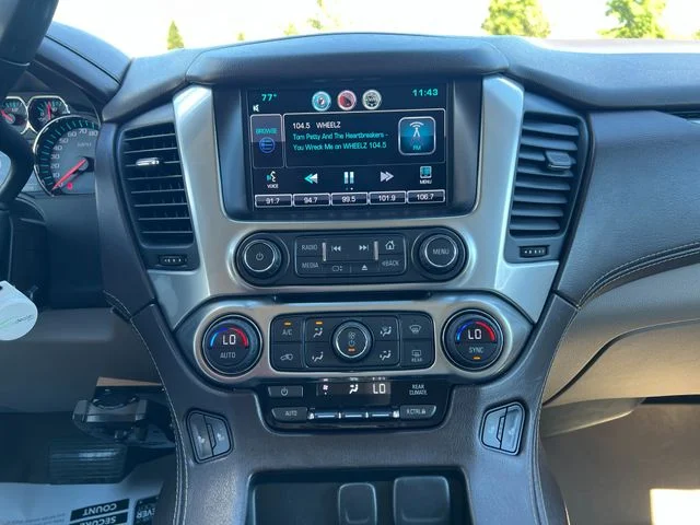 Used 2015 White Chevrolet LT image 24