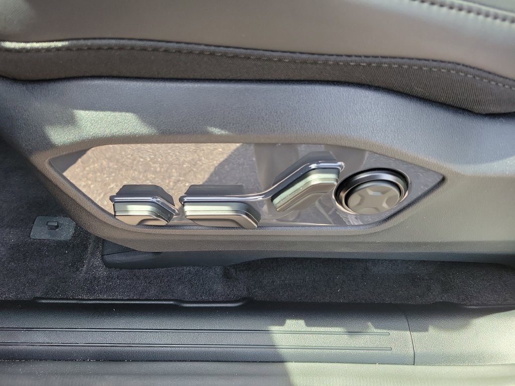 New 2027 Terrain Brown Matte Kia X-LINE SX image 27