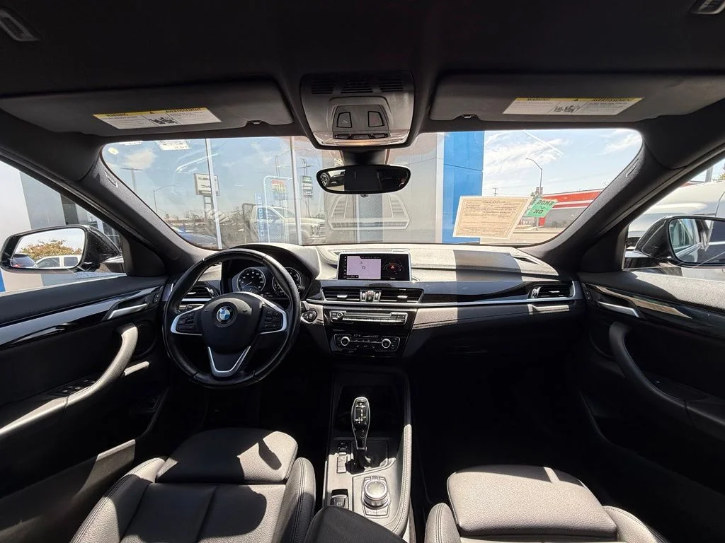 Used 2020 Black BMW sDrive28i image 19