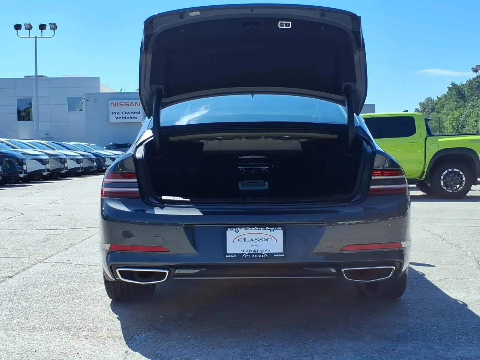 Used 2021 Himalayan Gray Genesis 3.5T image 26