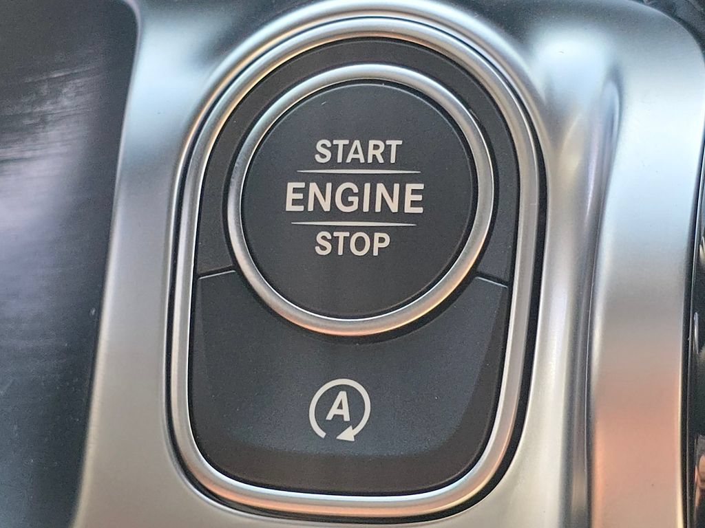 New 2026 Starling Blue Metallic Mercedes-Benz GLB 250 image 75