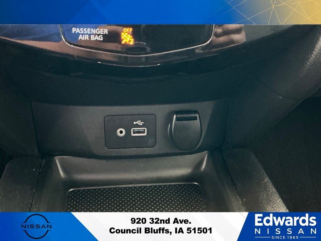 Used 2021 Black Nissan S image 22