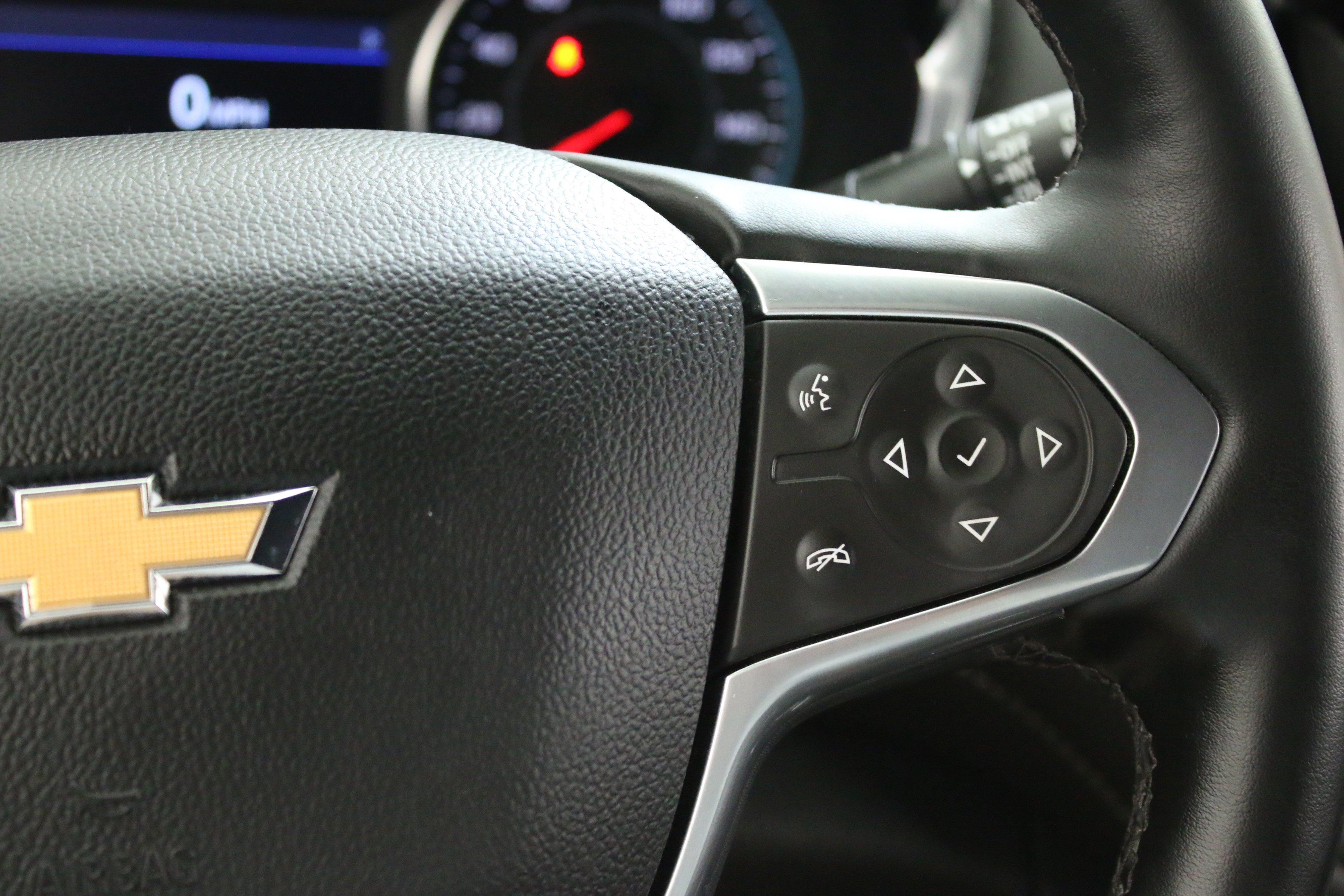 Used 2023 Mosaic Black Metallic Chevrolet LT Leather image 15