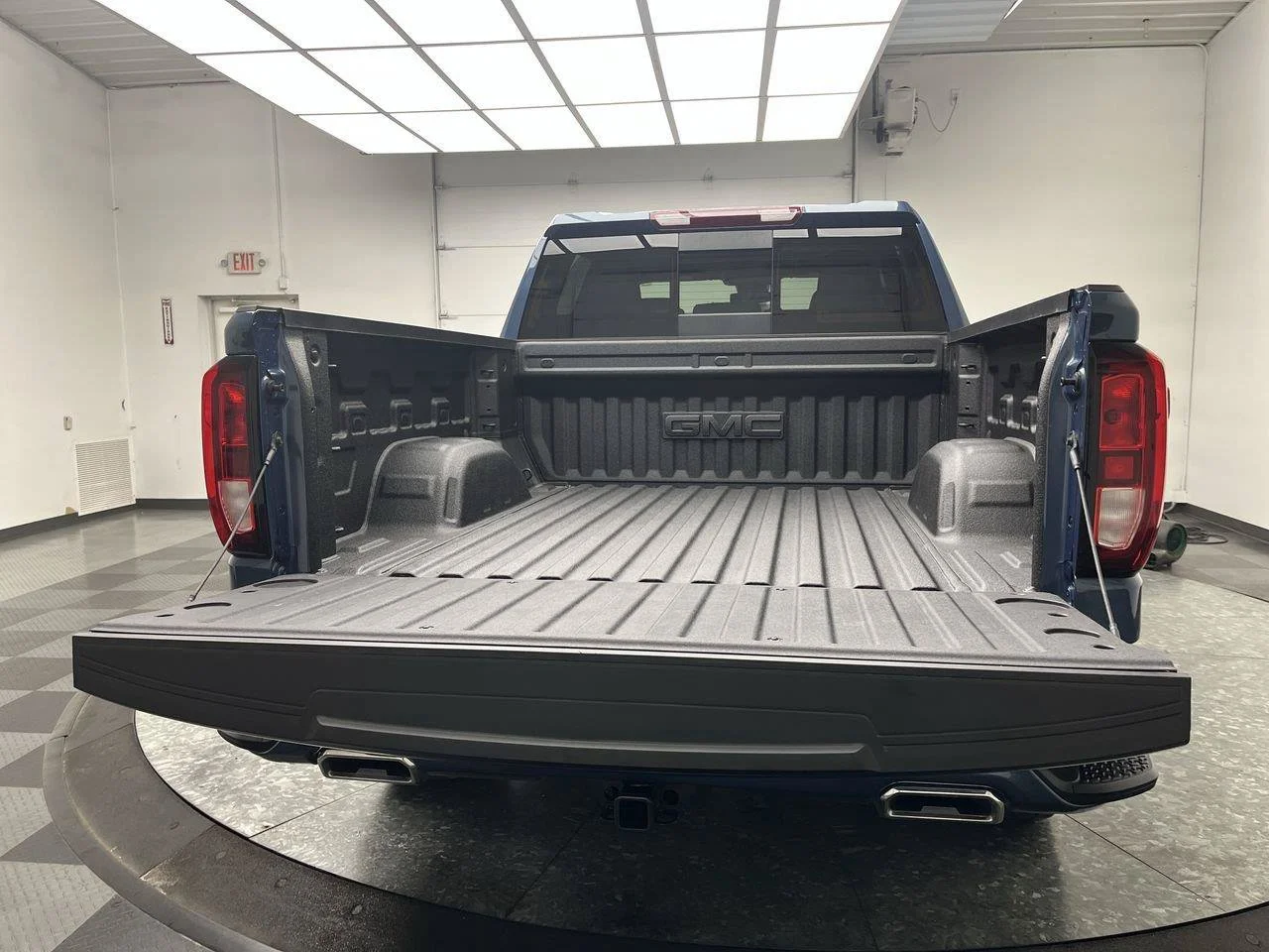 Used 2026 Blue GMC Elevation image 34