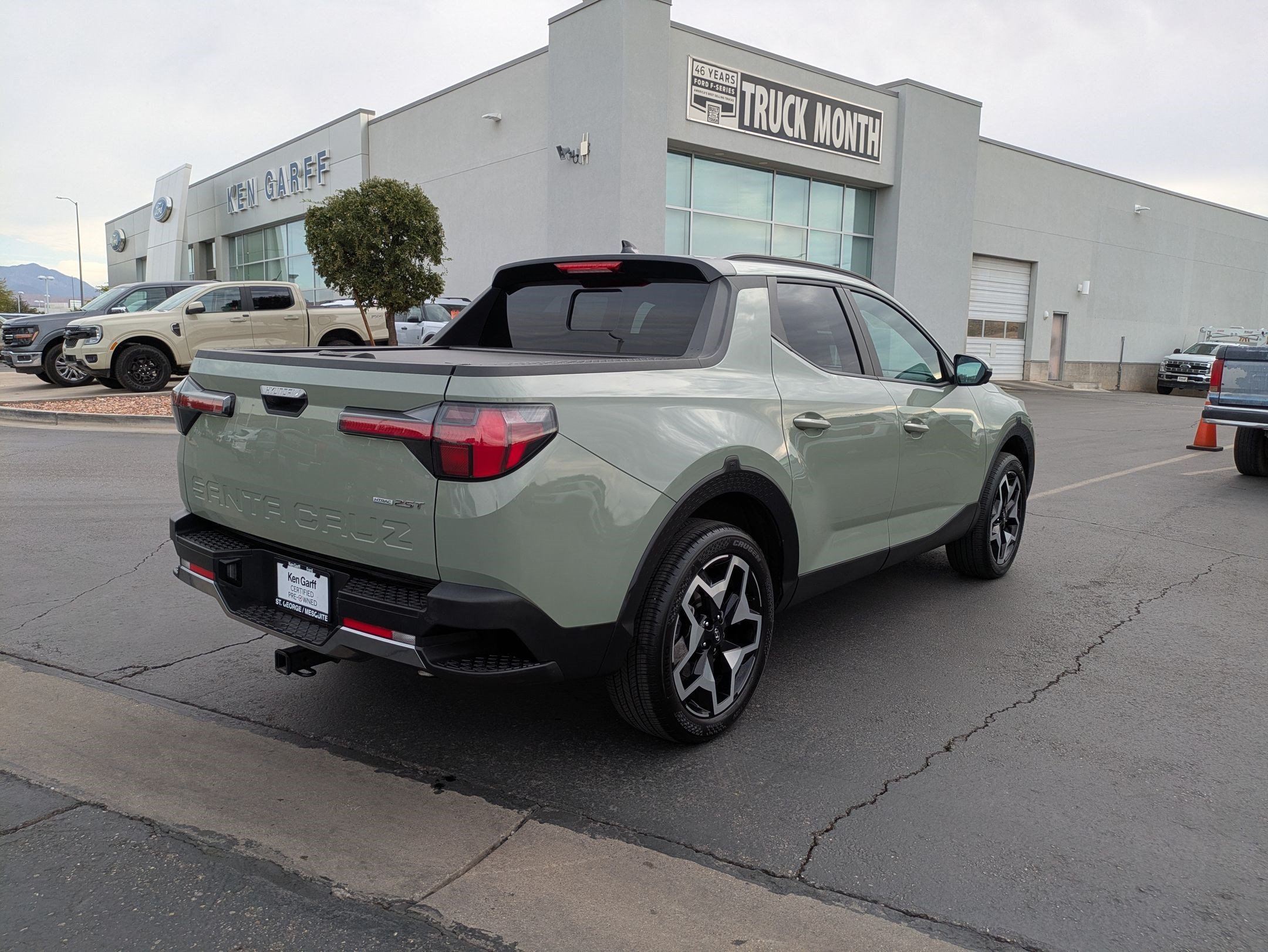 Used 2024 Sage Gray Hyundai Limited image 3