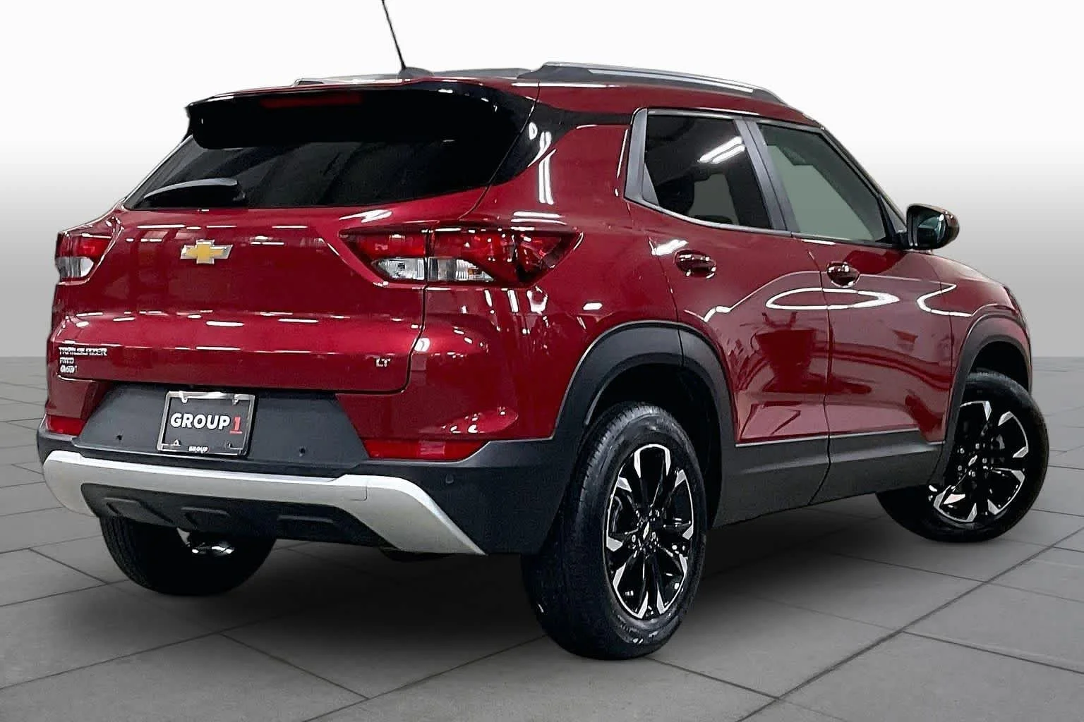 Used 2021 Scarlet Red Metallic Chevrolet LT image 13