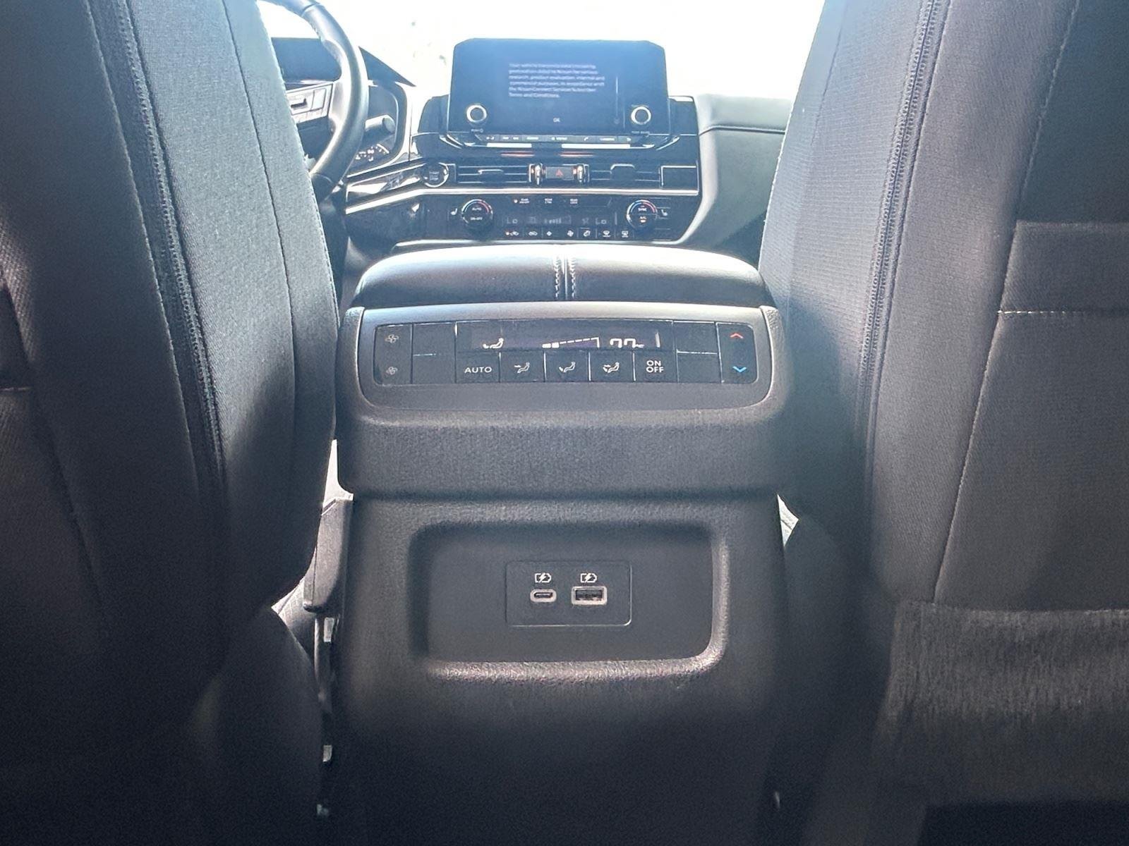 Used 2025 Super Black Nissan SV image 17