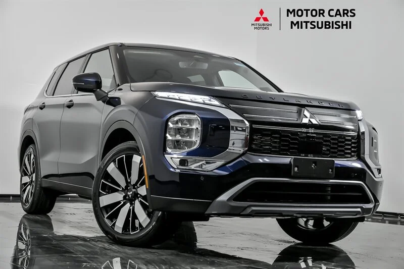 2026 Mitsubishi Outlander SE S-AWC's photo