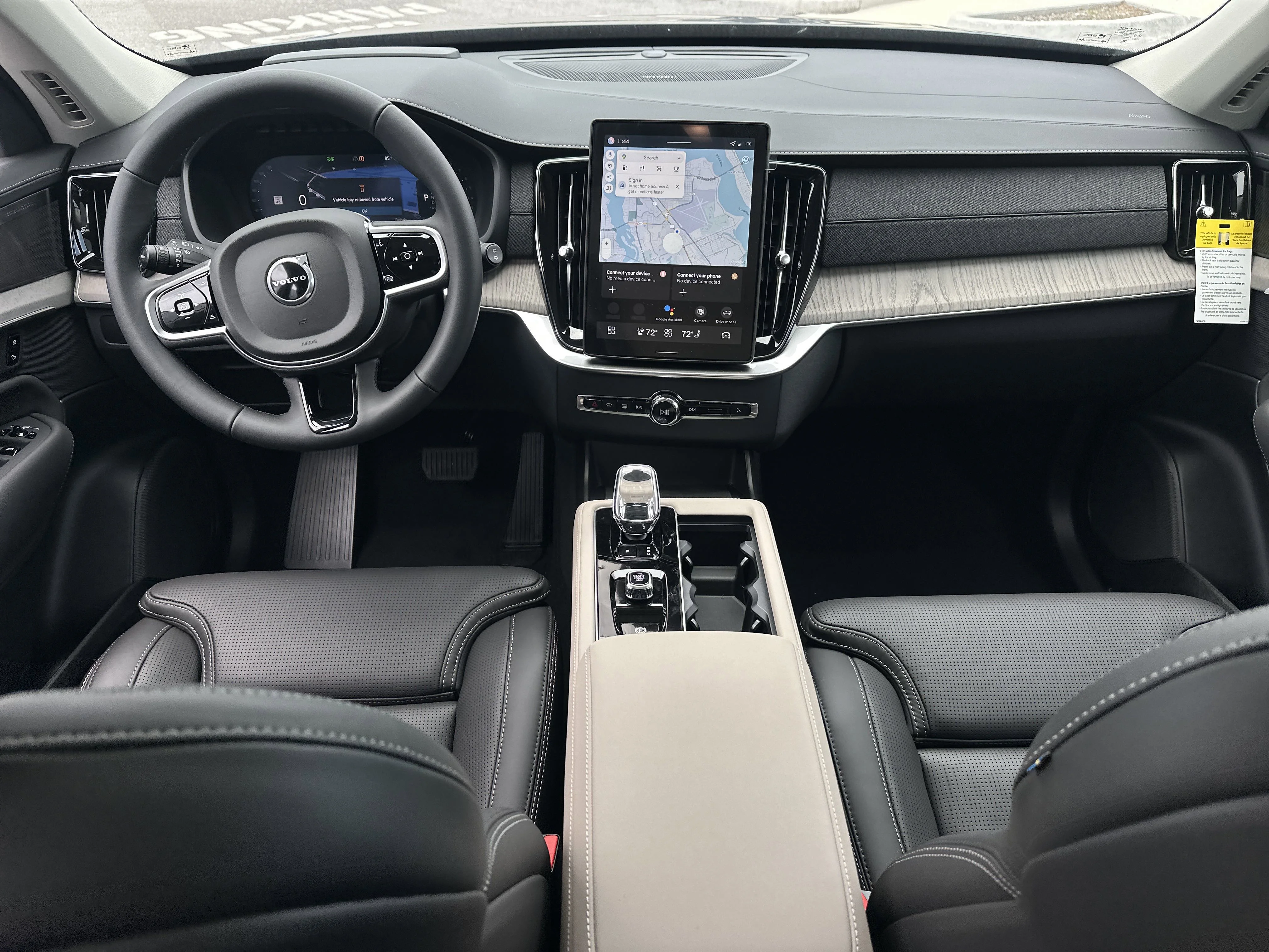 2026 Volvo XC90 Ultra - Photo 15