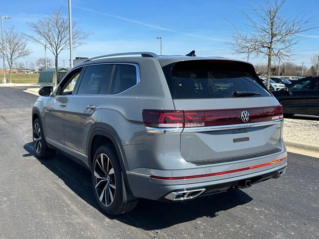 New 2026 Pure Gray Volkswagen 2.0T SEL Premium R-Line image 4