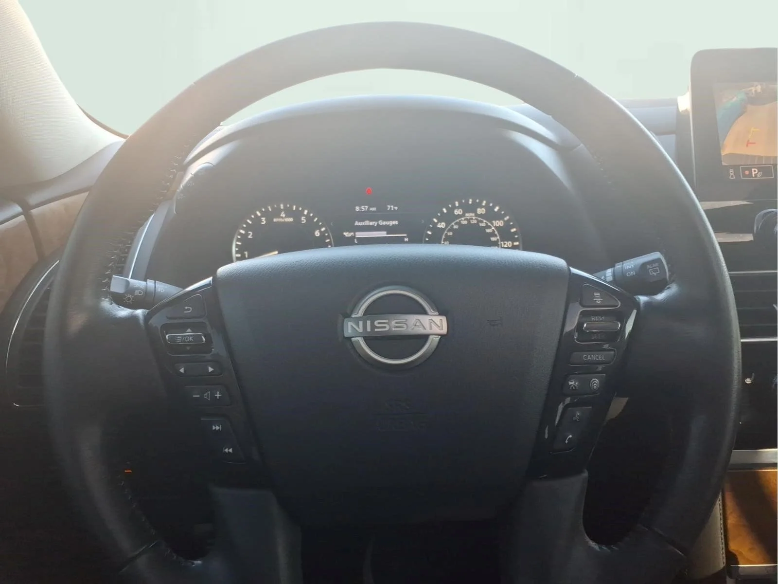 Used 2022 Gray Nissan SL image 27