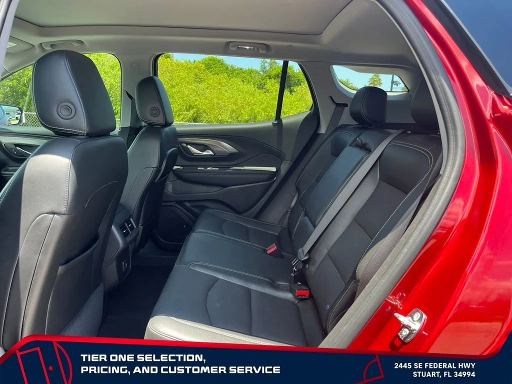 Used 2024 Volcanic Red Tintcoat GMC SLT image 13