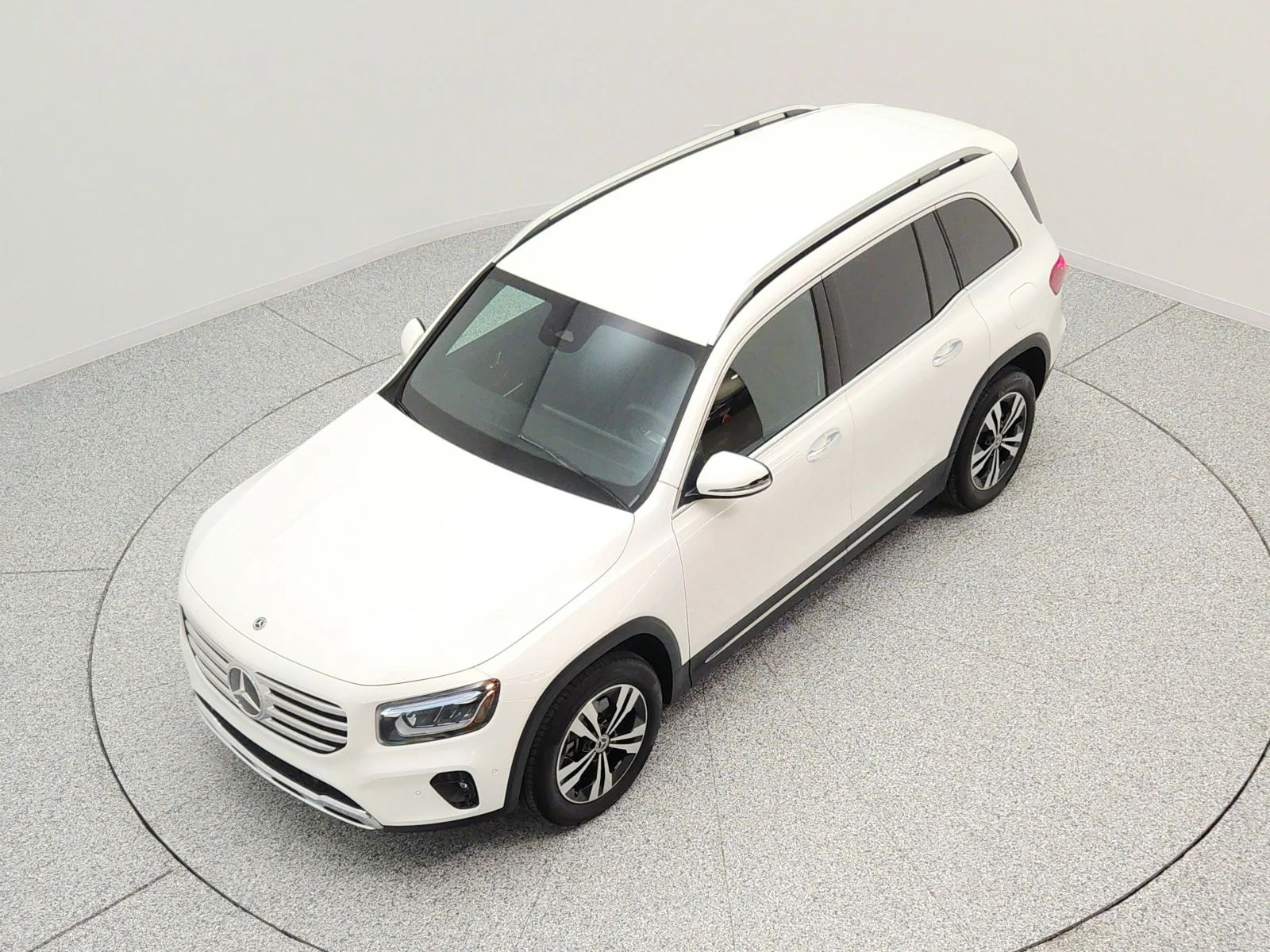 Used 2025 Polar White Mercedes-Benz GLB 250 SUV image 22