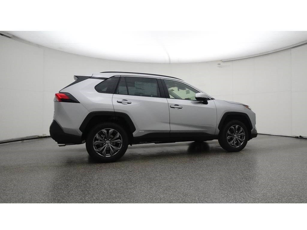 Used 2023 Silver Sky Metallic Toyota Hybrid XLE Premium image 26
